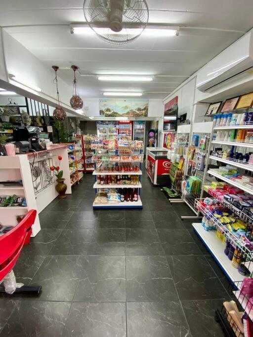 Ratanawong Place 823 بانكوك المظهر الخارجي الصورة