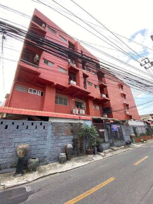 Ratanawong Place 823 بانكوك المظهر الخارجي الصورة