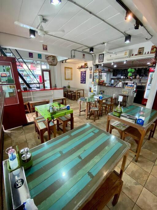 Ratanawong Place 823 بانكوك المظهر الخارجي الصورة