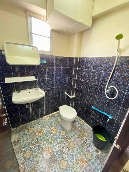Ratanawong Place 823 بانكوك المظهر الخارجي الصورة