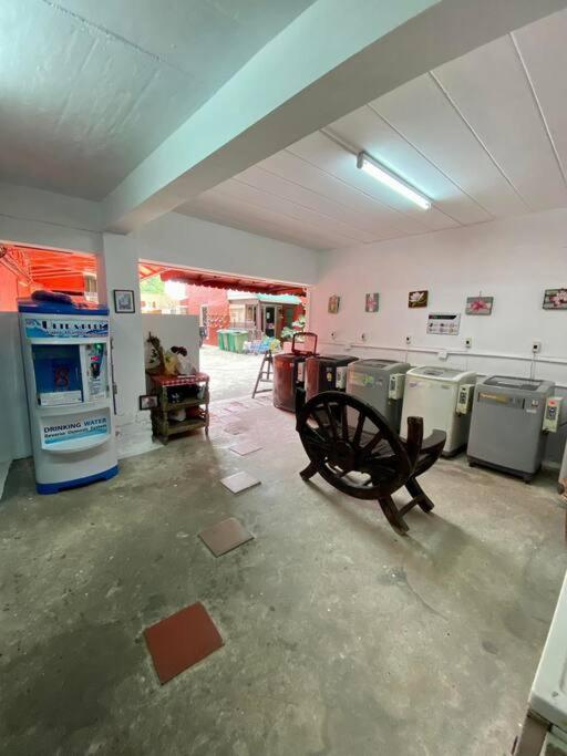Ratanawong Place 823 بانكوك المظهر الخارجي الصورة